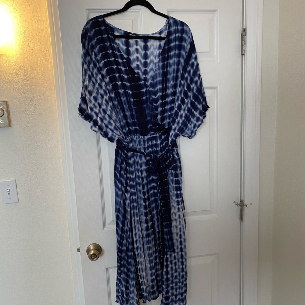 Plus size blue and white tie dye dress